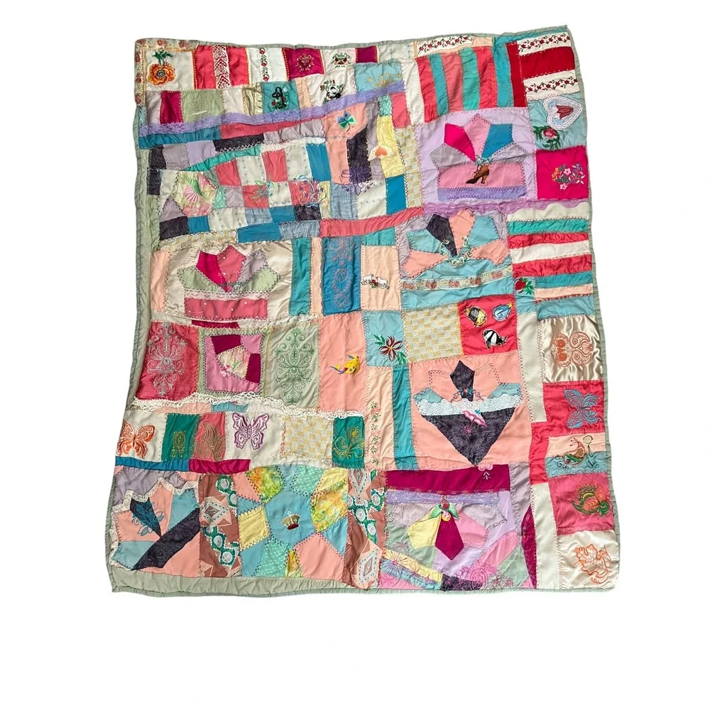 Vintage Handmade Crazy Quilt Embroidered Patchwork Quilt Cottagecore 46x55